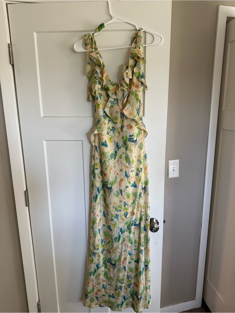 Astr Floral Tie-Shoulder Midi Dress - Picture 4 of 7